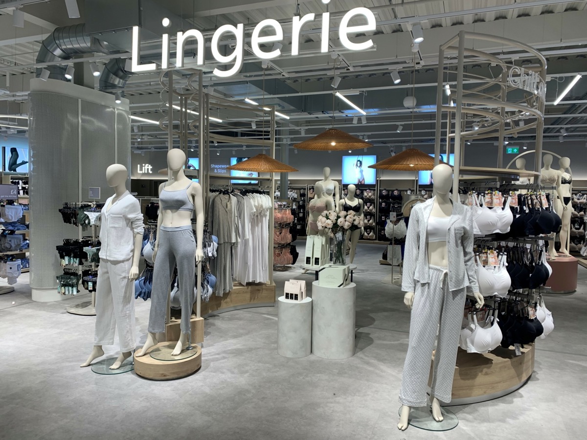 marksandspencerllandudno5 Prolight Design