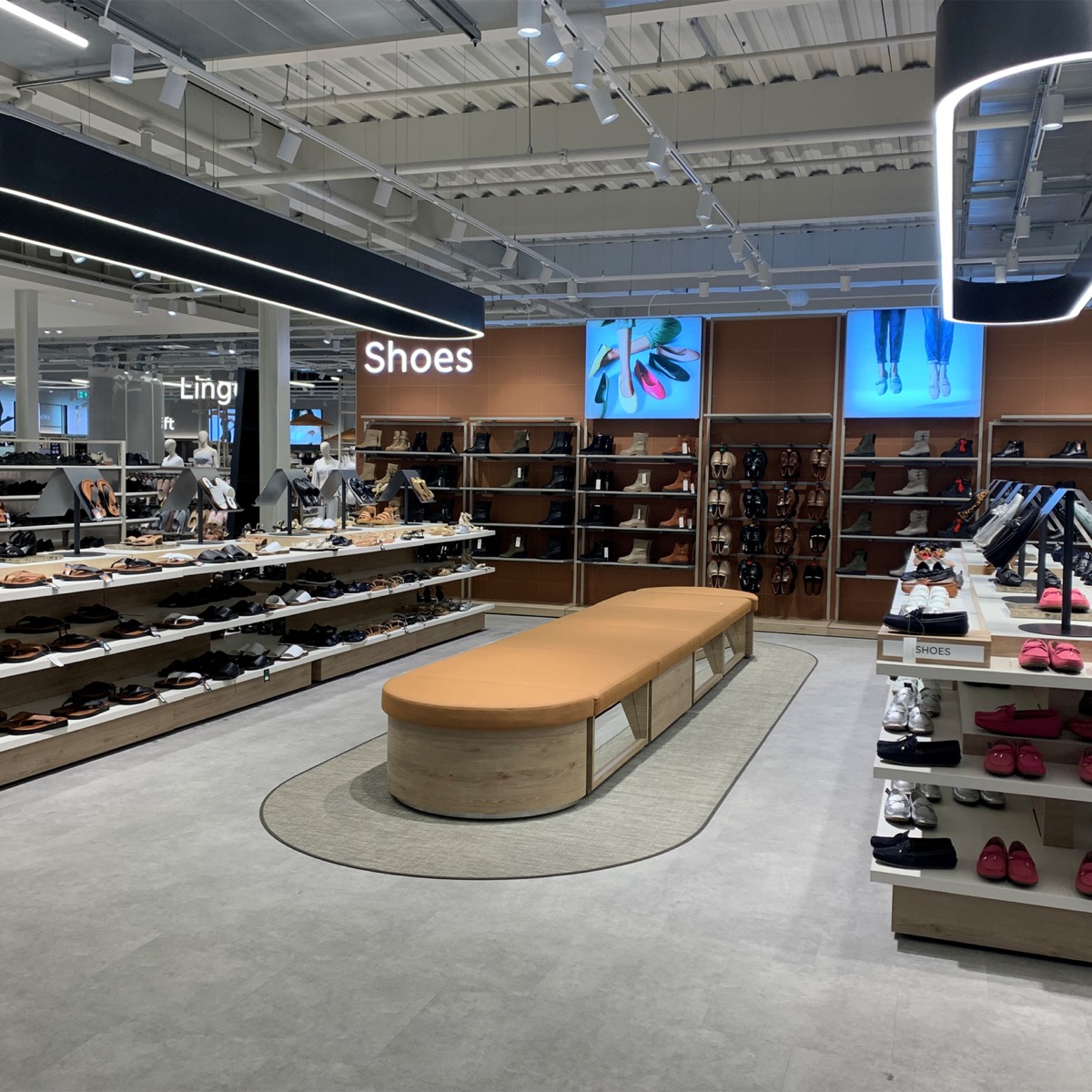 marksandspencerllandudnoshoes Prolight Design